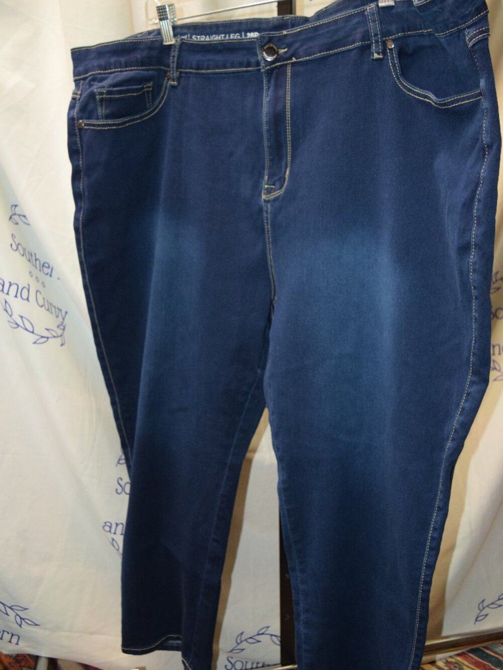 Avenue Denim Blue Jeans, Straight Leg, Size 28P